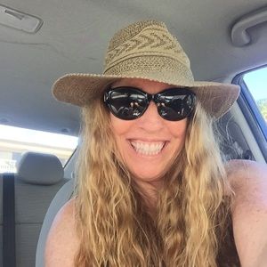 Meet your Posher, Sandra